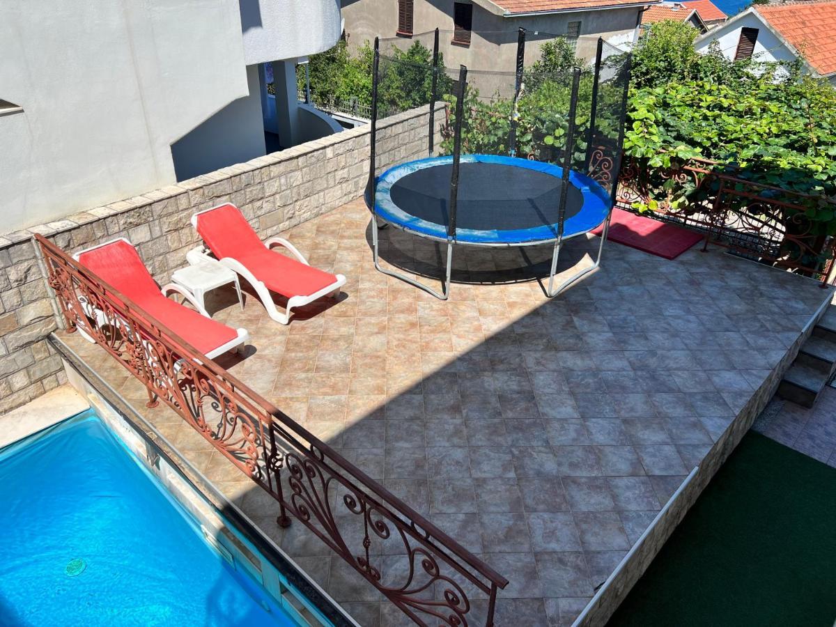 Apartments Delcheva อัตเจฮะห์ ภายนอก รูปภาพ