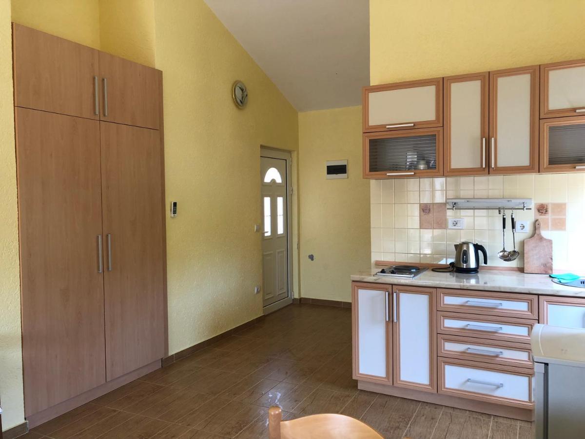 Apartments Delcheva อัตเจฮะห์ ภายนอก รูปภาพ